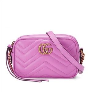 Stylish gg marmont matelessé mini bag. Still retailing at $1,300